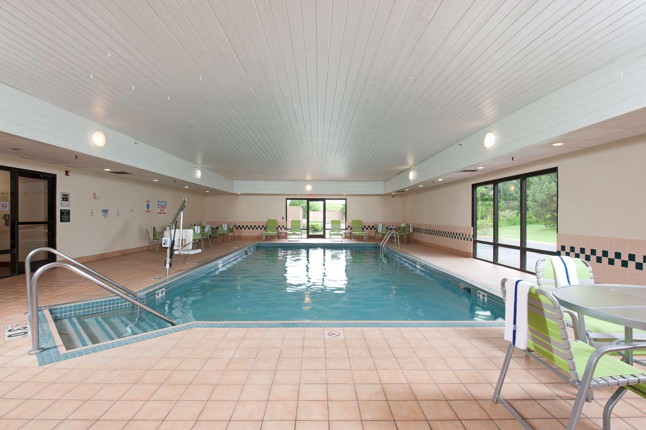 Hampton Inn Janesville Luaran gambar